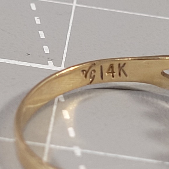 Vintage ✨Marquise Diamond Cut Ring 14k Yellow Gold - Picture 5 of 10